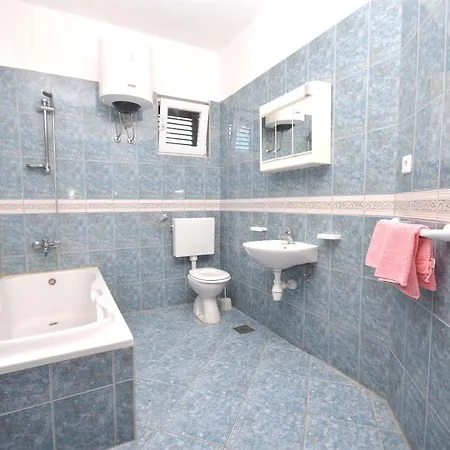 Andelka Apartment *