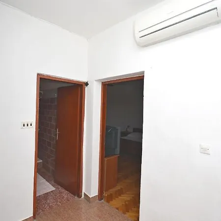 Andelka Apartman Pag Town