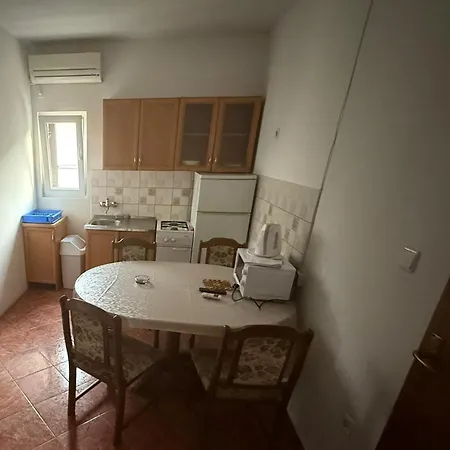 Andelka Apartman Pag Town