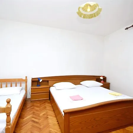 Andelka Appartement Pag Town