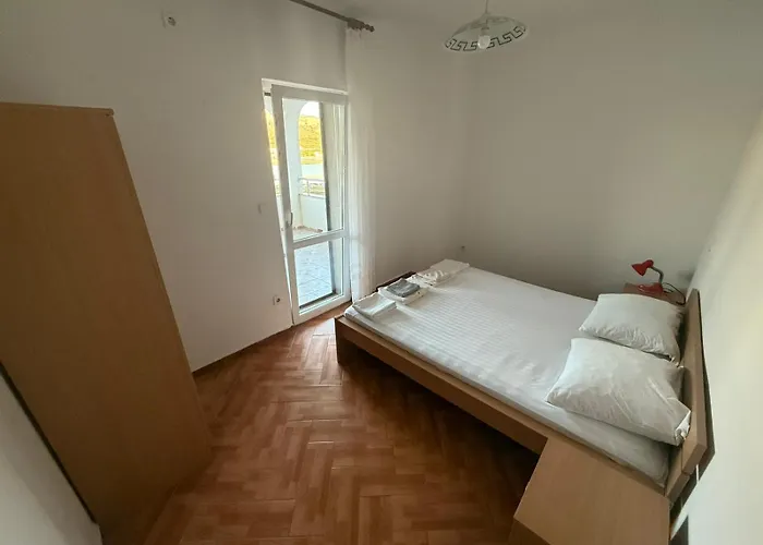 Apartment Andelka Pag Town