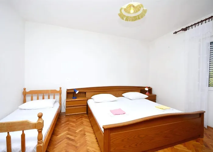 Andelka Apartment Pag Town